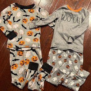 2 Halloween pjs 2t